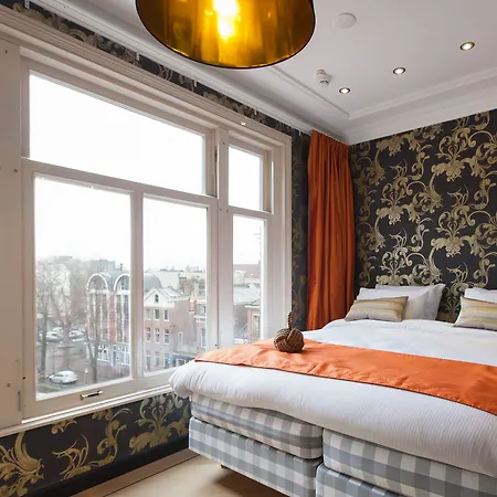 Canal Hotel