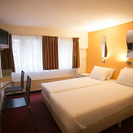 Quentin Arrive Hotell