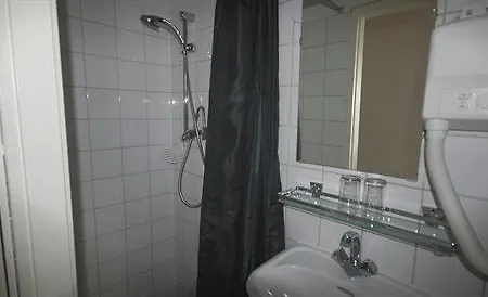 Budget Barbacan Hotel Amsterdam