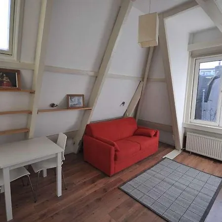Bed & Breakfast Old City 3*