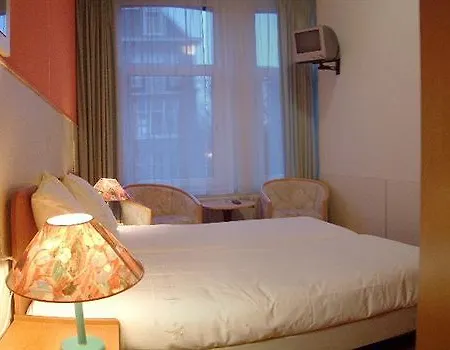 Aadam Wilhelmina Hotel