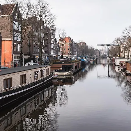 Ботель Houseboat-apartment Sumatra Амстердам
