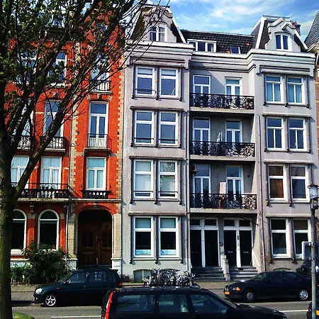 Amstel Riverview Bed & Breakfast 2*