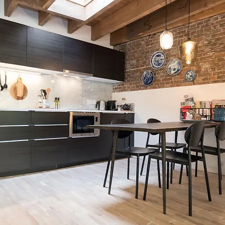 Bed & Breakfast Stunning Centre 3*