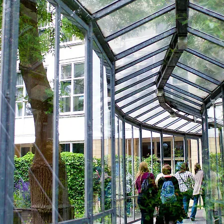 Stayokay Vondelpark Hostal