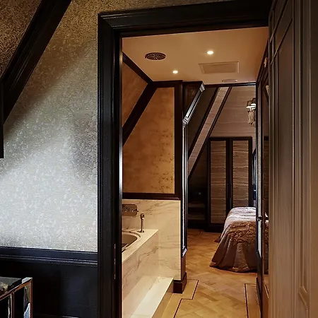 Twentyseven - Small Luxury Of The World 5* Amsterdam