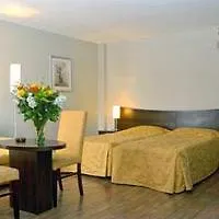 Damrak Hotel