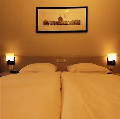 Singel Hotel 3*