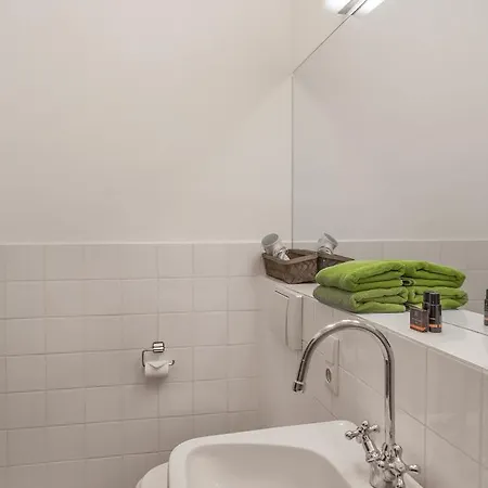 Amici Bed & Breakfast Amsterdam