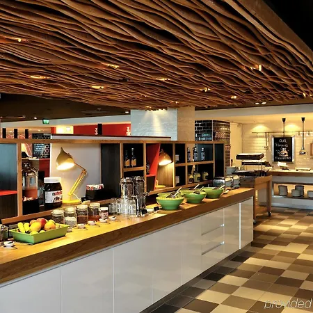 Express Arena Towers By Ihg Hotel 3*