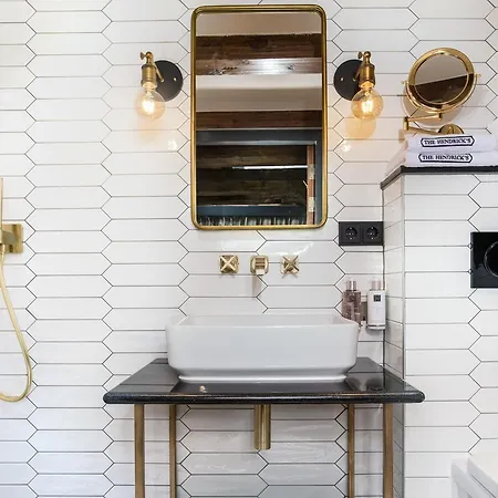 The Hendrick's Hotel 4*