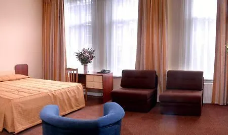 Aadam Wilhelmina 3*