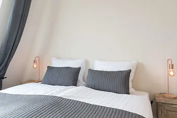 Nassau Canal Bed & Breakfast 3*