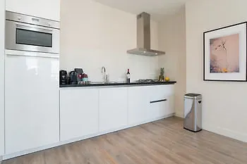 Nassau Canal Bed & Breakfast Amsterdam