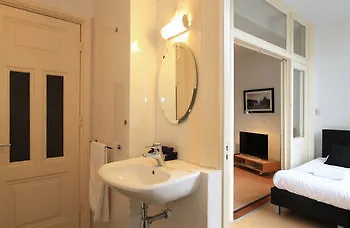 Nassau Canal Bed & Breakfast 3*