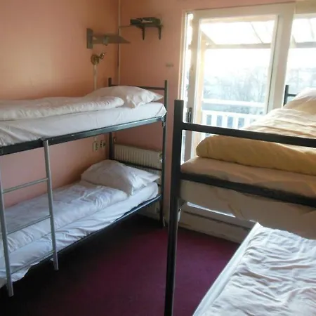 Amigo Hotel 2*