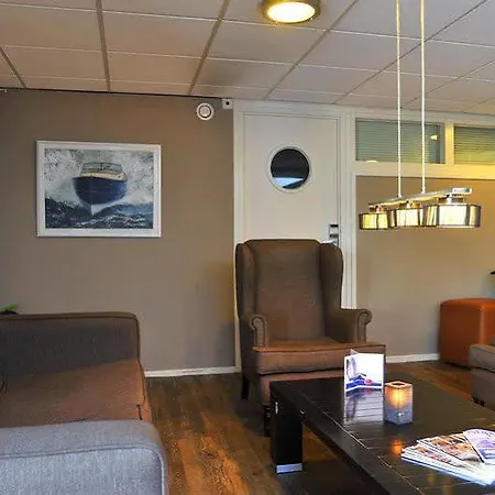 Hotel Golden Tulip Loosdrecht 4*