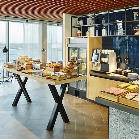 By Marriott Houthavens Hotell Amsterdam