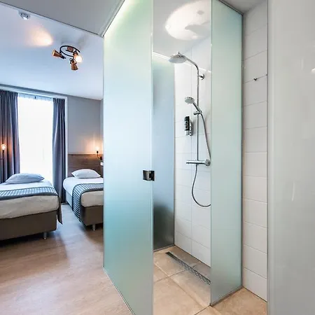 Melrose Hotel 3*