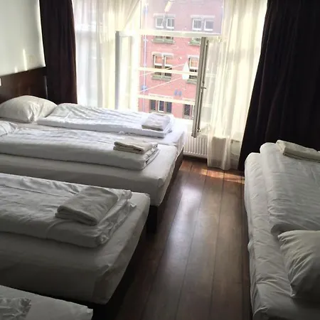 Damrak Hotel 2*
