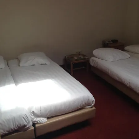Budget Season Star Hotel