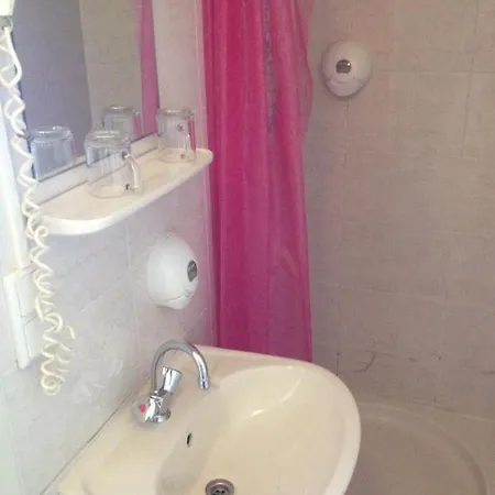 Budget Season Star Hotel 4*
