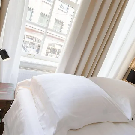 Calisto Hotel 2*