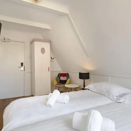 Calisto Hotel 2*
