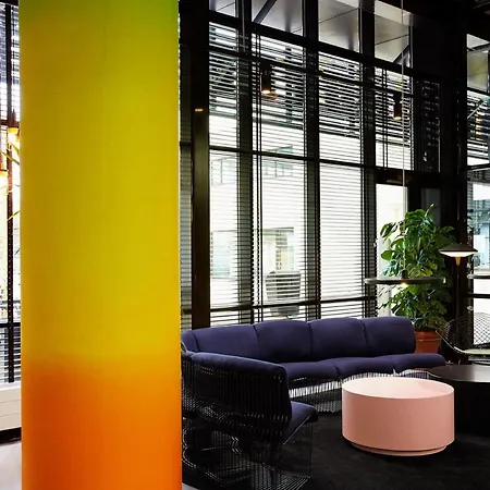 Hotel The Social Hub 4*