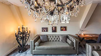Luxury - Member Of Warwick Hotel