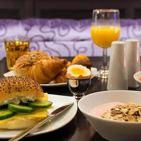 The Highlander 4* Amsterdam