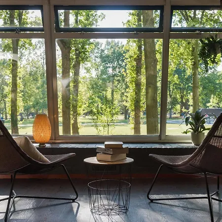 Hotel Tropen 3*
