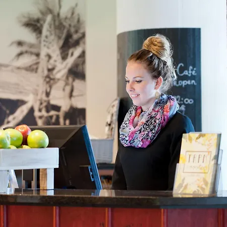 Tropen Hotel 3*