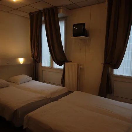 Budget Barbacan Hotel 2*