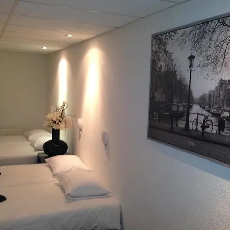 Budget Barbacan Amsterdam