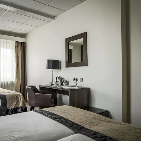The Lancaster Hotel 4*