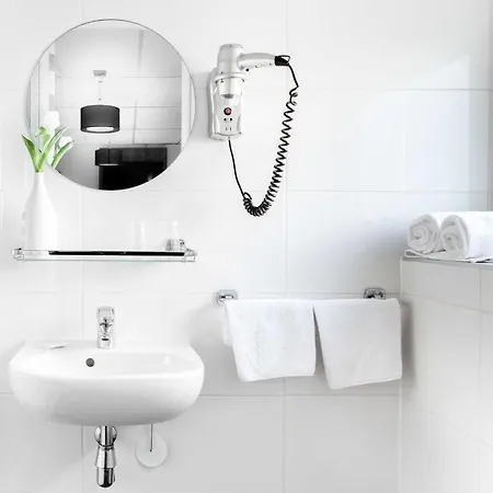 Victorie Hotel 3*