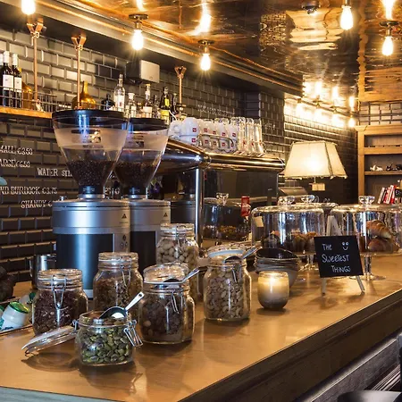 酒店 运河区麦克斯布朗酒店 3*