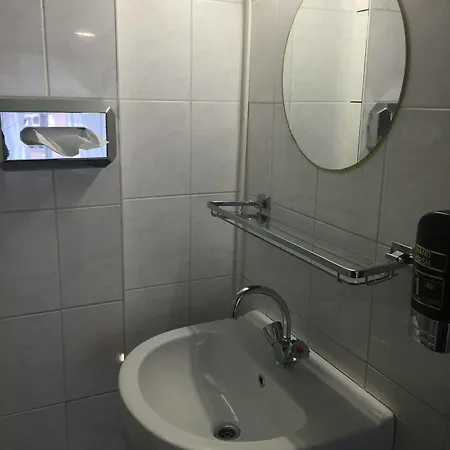 Damrak 2* Амстердам