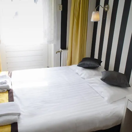 Flipper Hotel