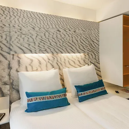 Ibis Styles Station מלון 3*