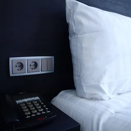 Clemens Hotel 2*