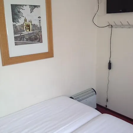 Hotel Budget Season Star