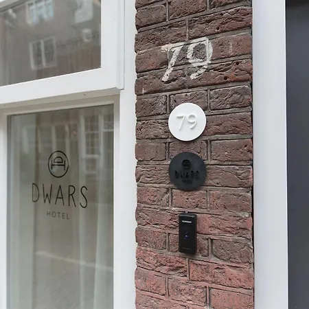 Dwars Hotel