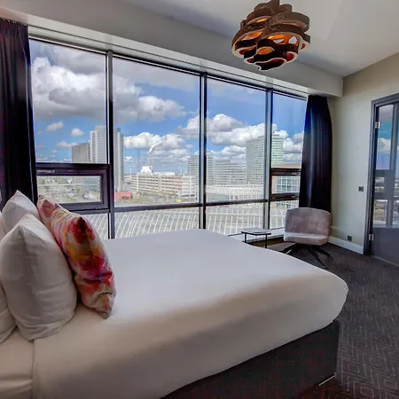 Mercure Sloterdijk Station 4*