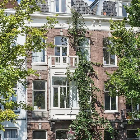 Amstel Corner