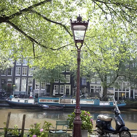 Bed & Singel 96