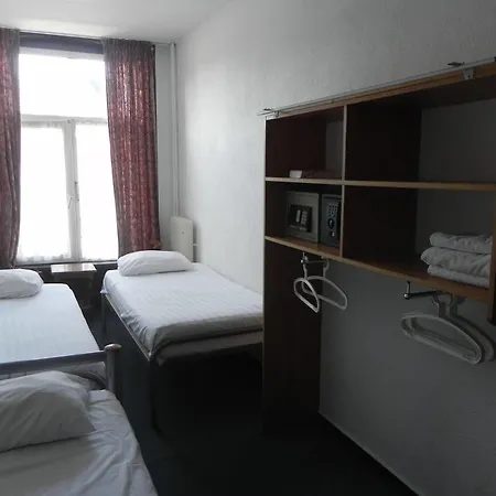 Hotel Crown *