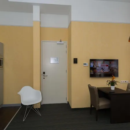 Golden Mansion Апарт-отель 3*