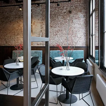 Hotel Boutique Oosteinde 3*